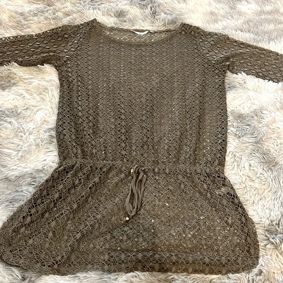 5 Piece Swimsuit and Cover-Up Bundle! - Picture 10 of 15